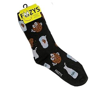 3/$25 🍄 Foozy’s Cookies and Milk Ladies Socks Size 9-11 NWT